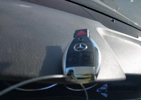 2013 Mercedes-Benz C 250 Luxury from USA, damaged, VIN WDDGF4HB8DR271289